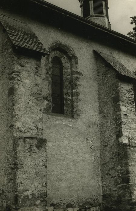 Chapelle de Flérier : Façade latérale sud, vue partielle