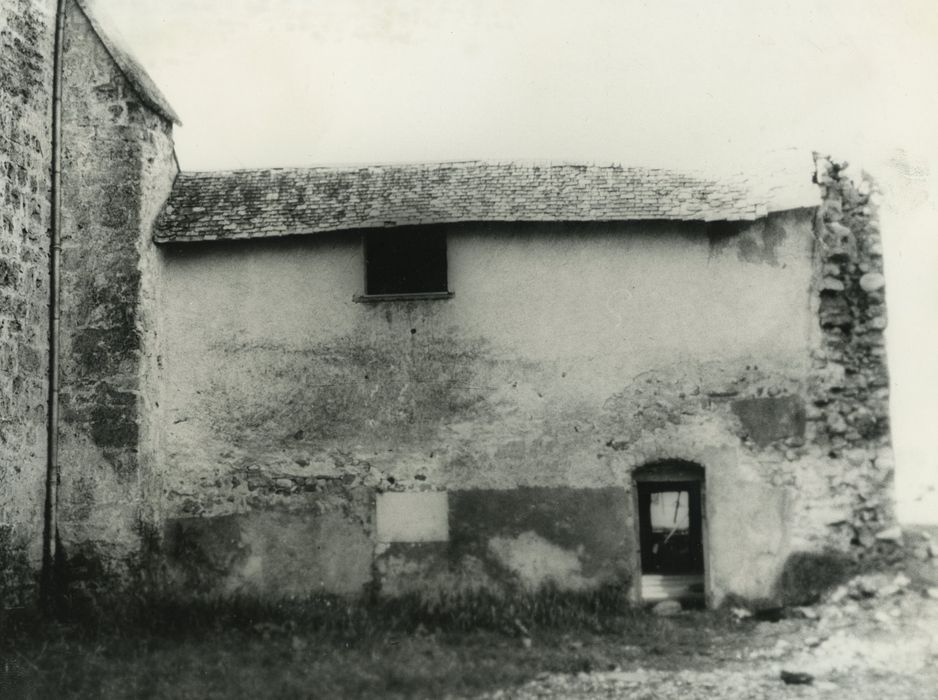 Abbaye de Mélan (ancienne) : Bâtiment nord prolongeant la façade occidentale, façade est, vue générale