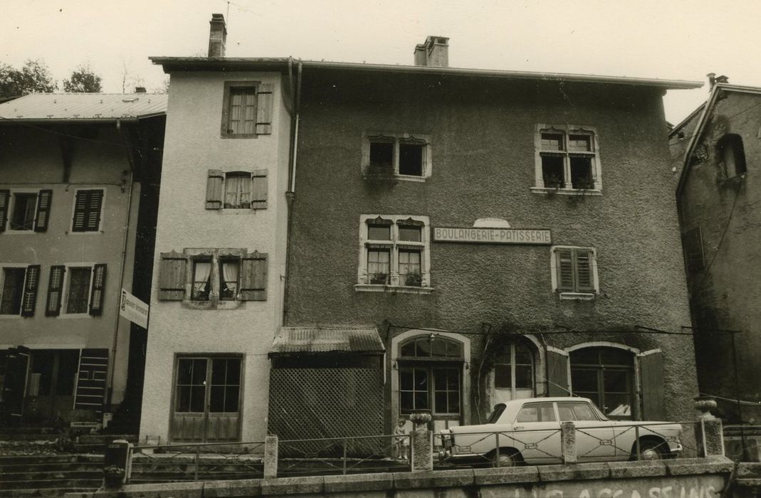 Maison : Façade ouest, vue générale