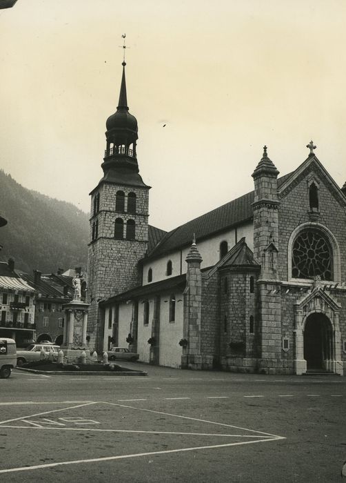 Eglise paroissiale : Ensemble nord-est, vue générale