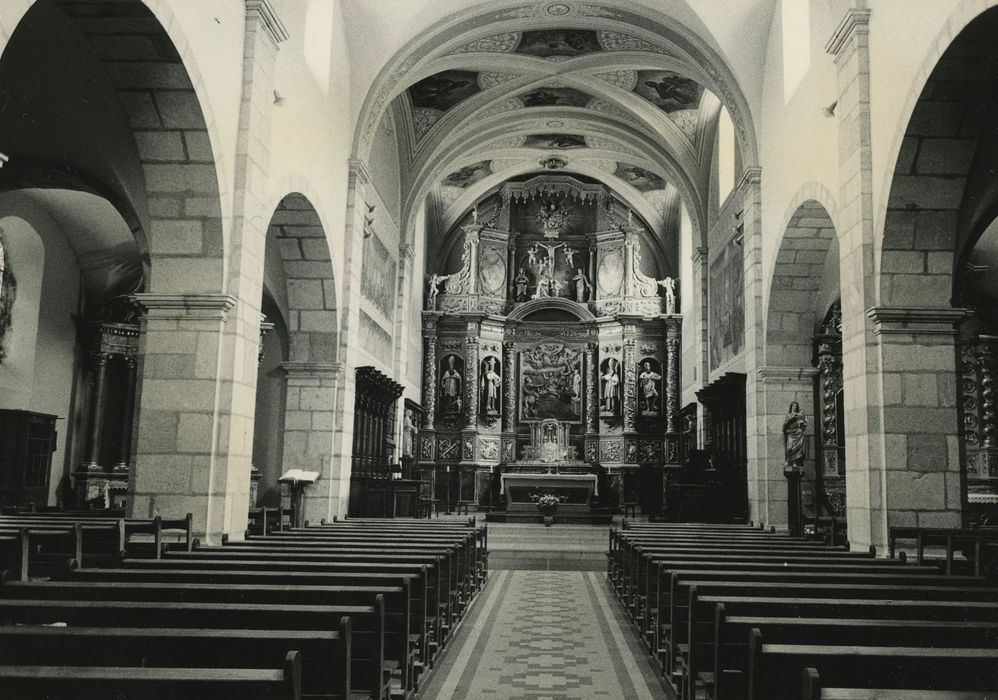 Eglise paroissiale : Nef, vue générale