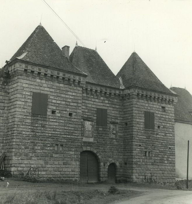 Domaine du château de Morlet : Porterie, élévation est, vue générale