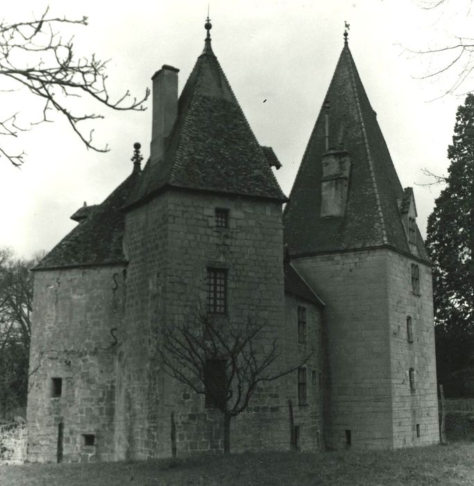 Domaine du château de Morlet : Ensemble sud-ouest, vue générale