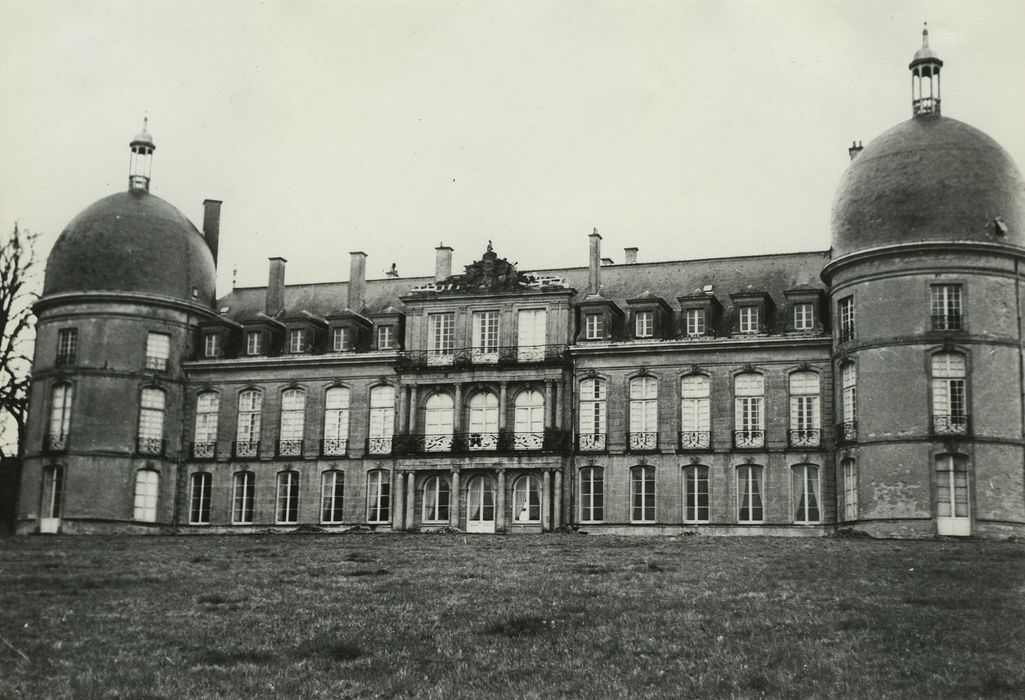 Château de Digoine : Ensemble nord, vue générale