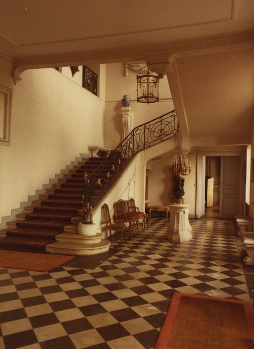 Château de Digoine : Escalier d’honneur, vue générale