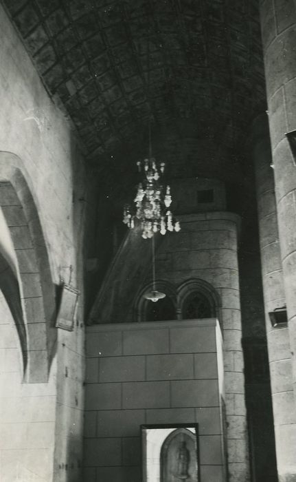 Eglise Saint-Léger : Collatéral sud, vue partielle