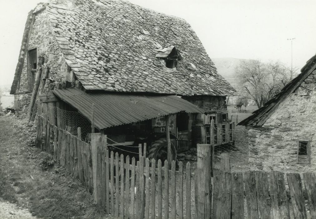 Maison n°2 dite maison Delpuech : Grange, vue générale