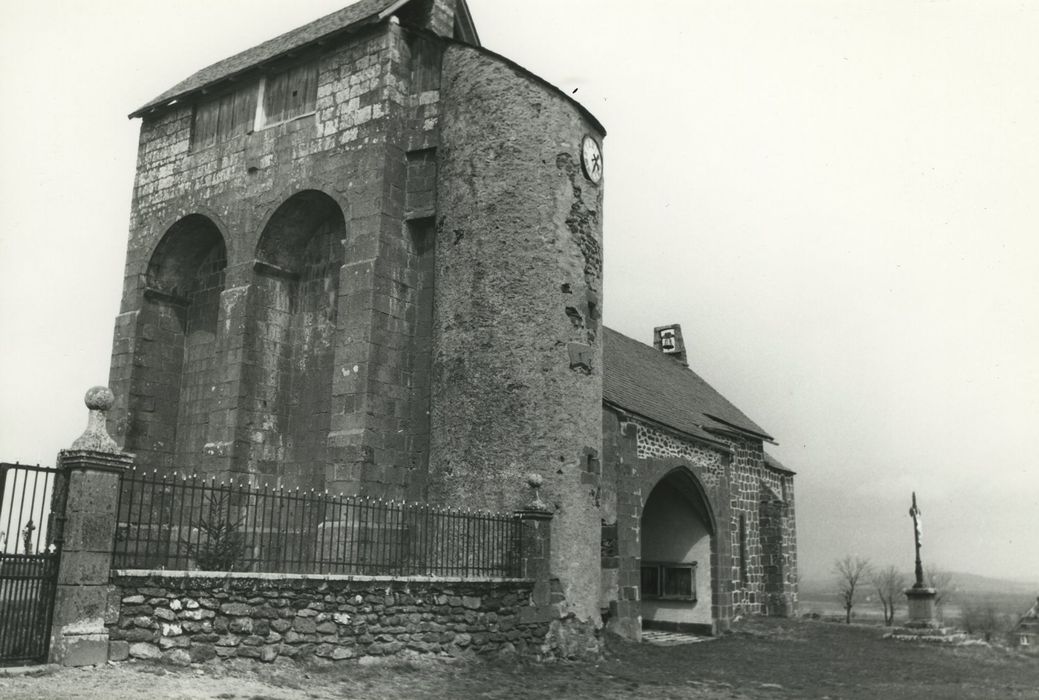 Eglise Saint-Amand : Ensemble sud-ouest, vue générale