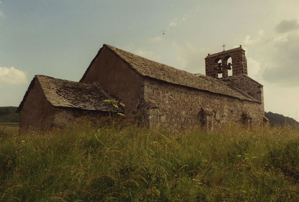 Eglise Saint-Roch de Fortuniès : Ensemble nord-est, vue générale