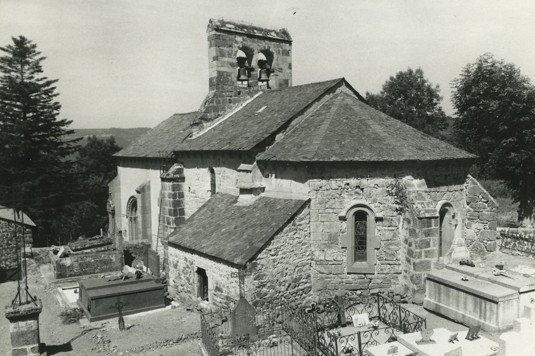 Eglise de Saint-Mary-le-Cros : Ensemble sud-est, vue générale