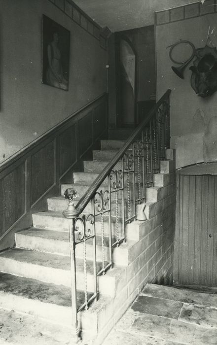 Château de Lamargé : Escalier, vue générale