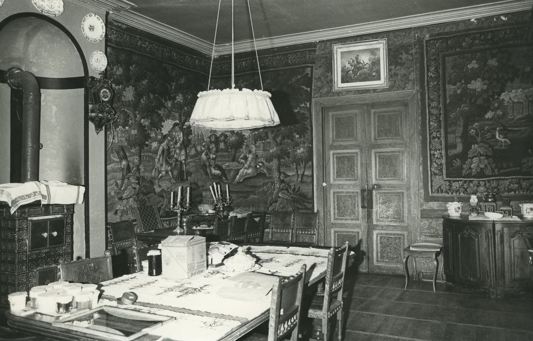 Château de Lamargé : Salle à manger, vue partielle