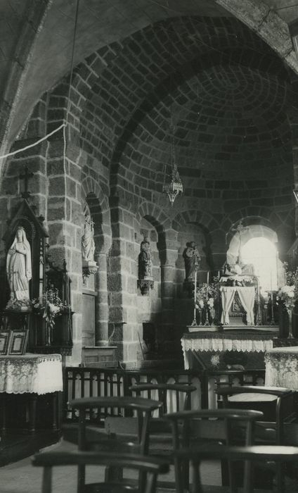 Eglise de la Nativité de la Vierge : Choeur, vue partielle