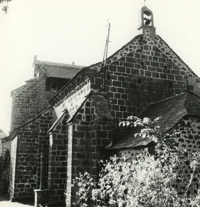 Eglise Saint-Men : Ensemble sud-est, vue partielle