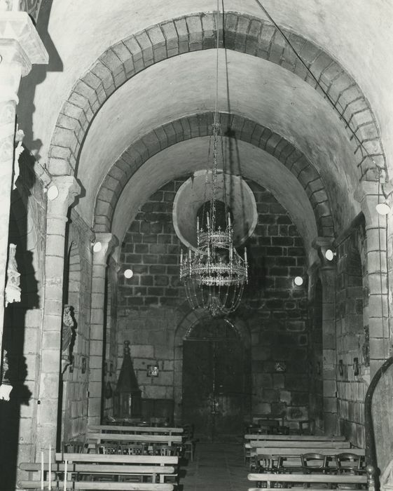 Eglise Saint-Martin : Nef, vue générale