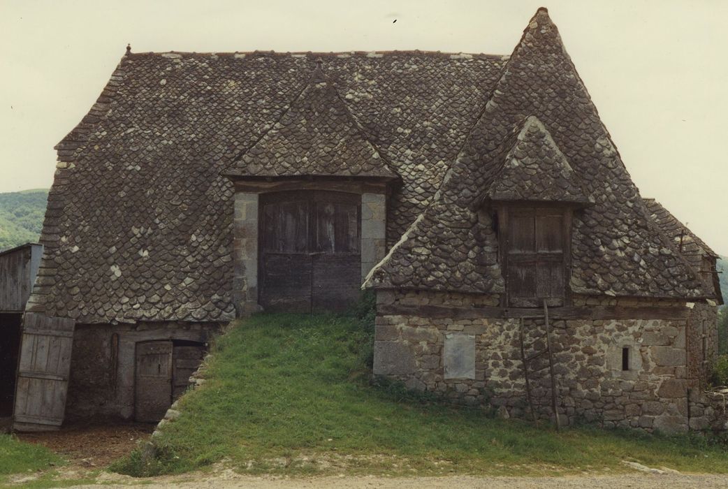 Ferme de Pressoire : Grange étable, façade nord, vue générale