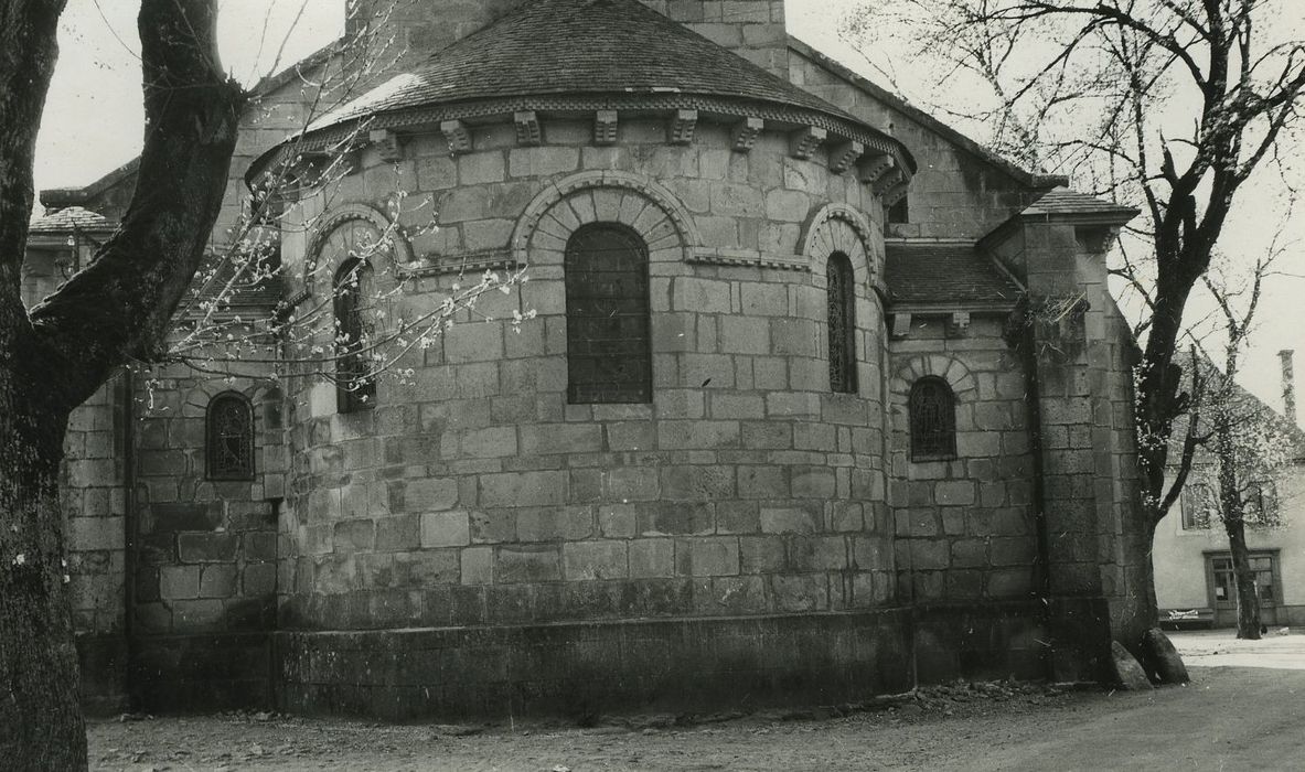 Eglise Saint-Jacques-le-Majeur : Chevet, vue générale