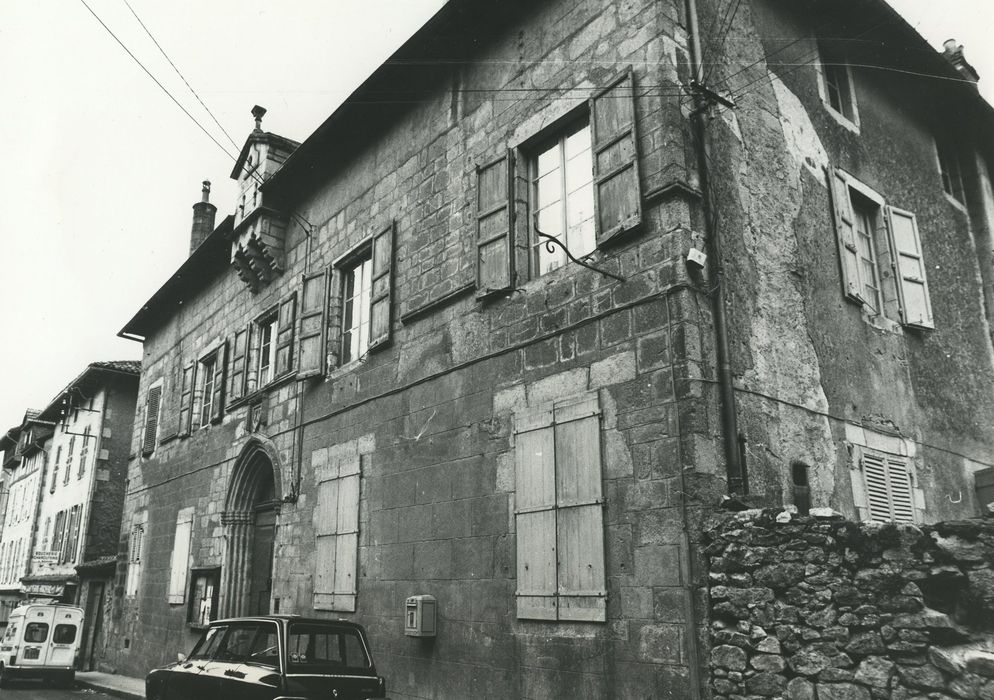 Hôtel de ville (ancien hôtel de la Trémolière) : Façade nord, vue générale