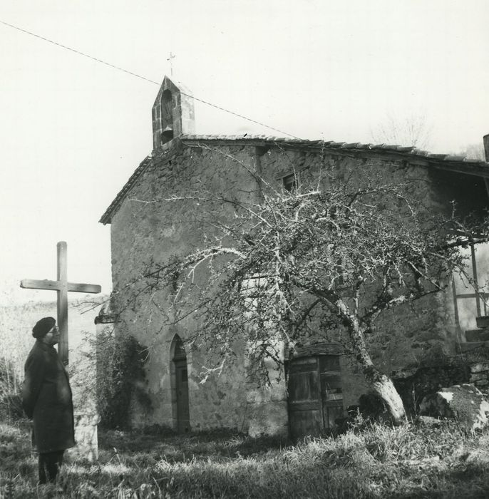 Ancien prieuré de Notre-Dame-du-Pont : Façade occidentale, vue générale