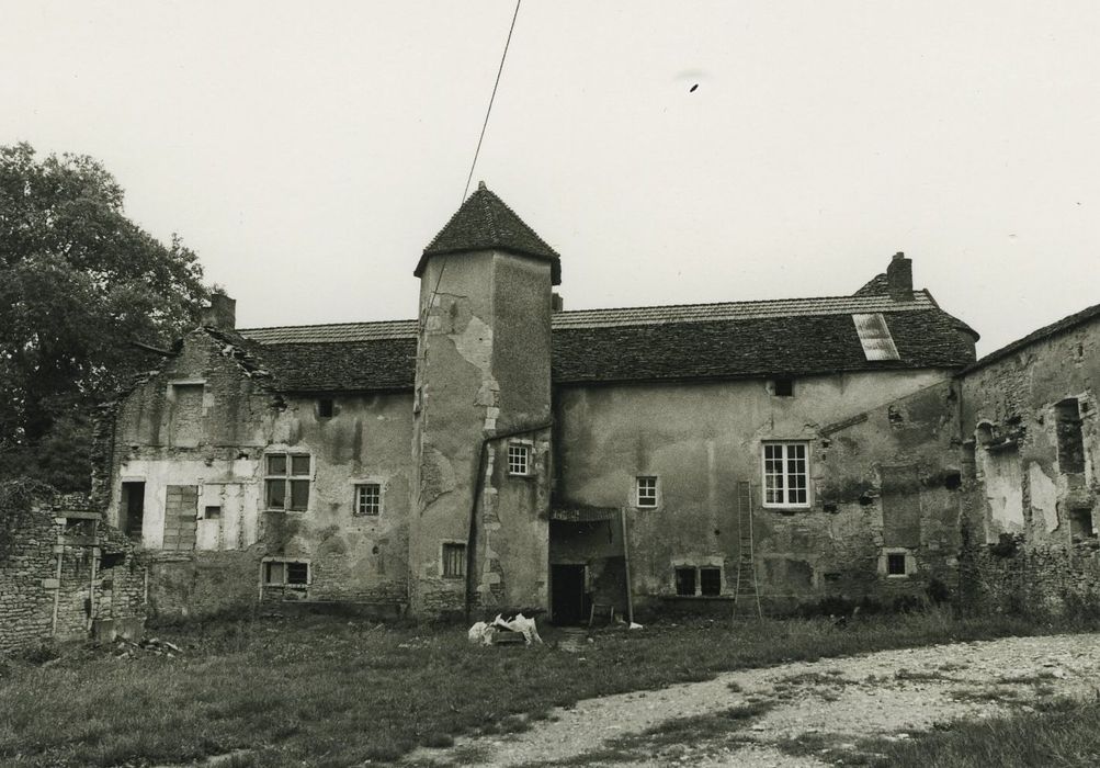 Château : Façade nord, vue générale