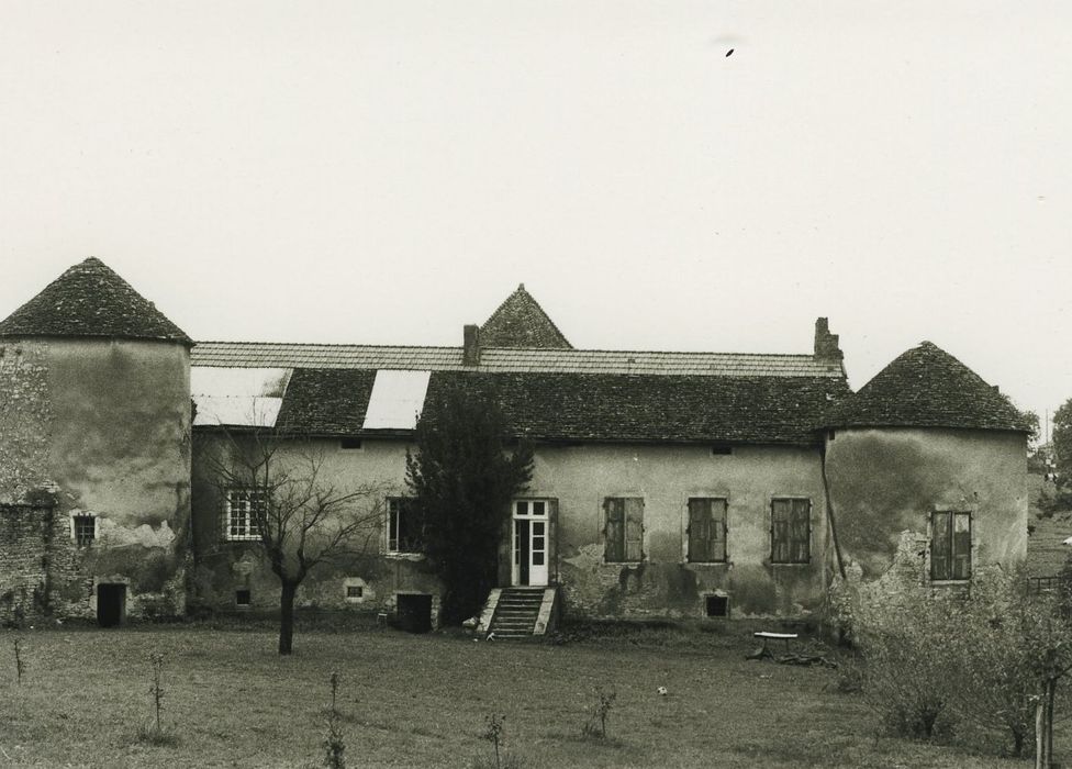 Château : Façade sud, vue générale