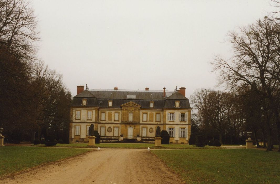 Château de la Chassagne : Façade nord, vue générale