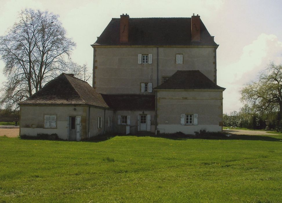 Château de Sélore : Façade est, vue générale