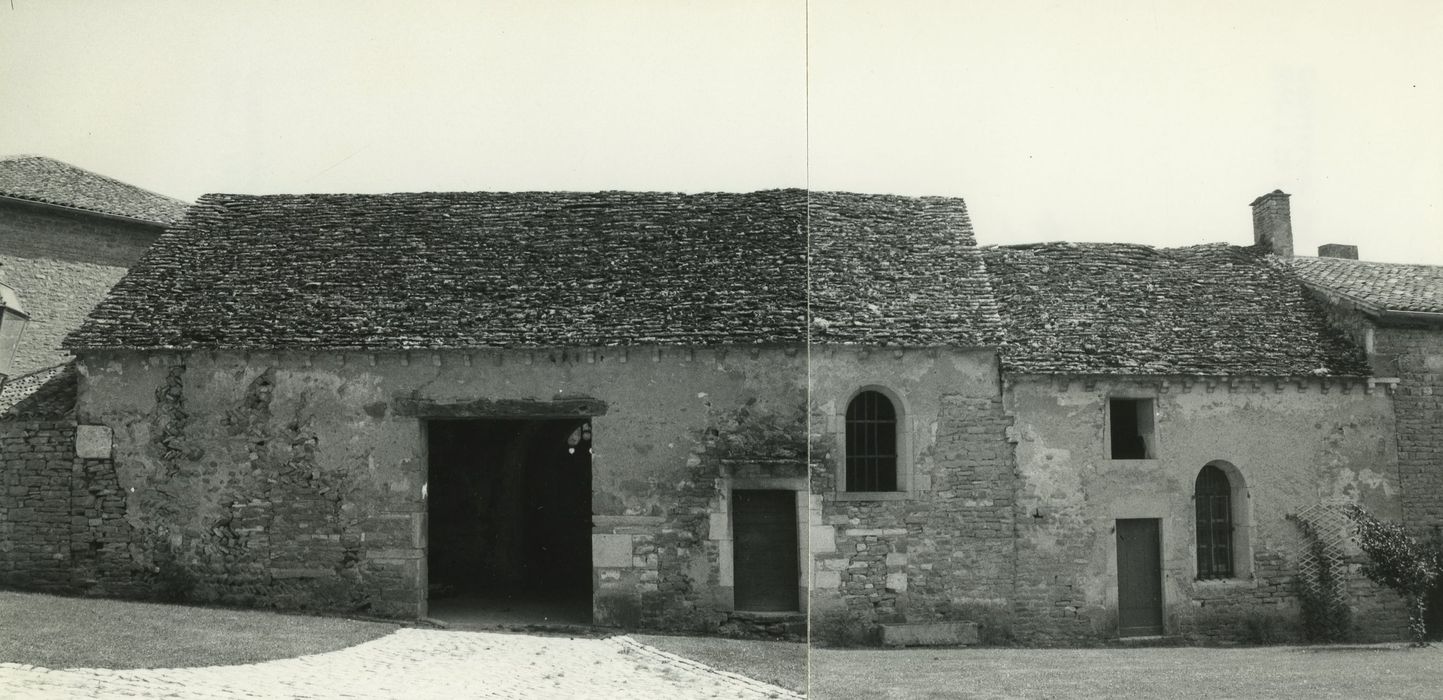 Donjon : Chapelle, façade latérale sud, vue générale