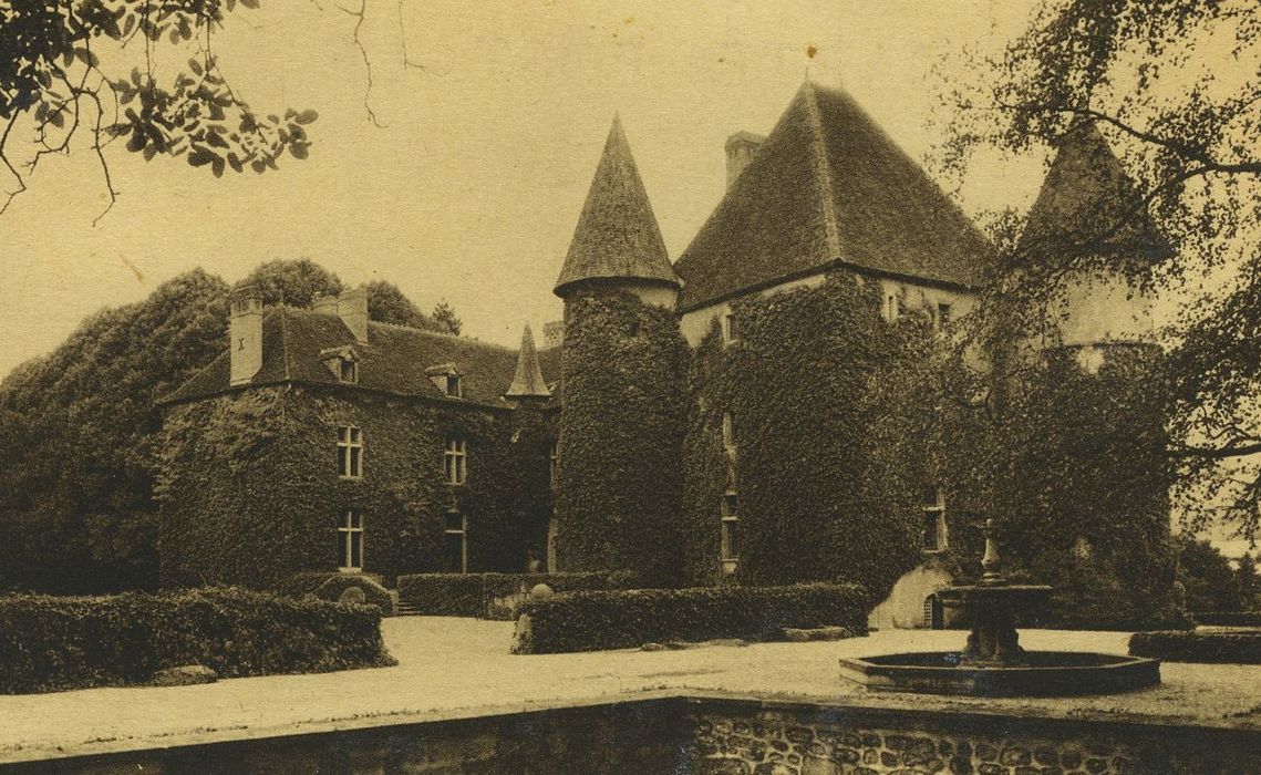 Château de Trélague : Ensemble sud-ouest, vue générale