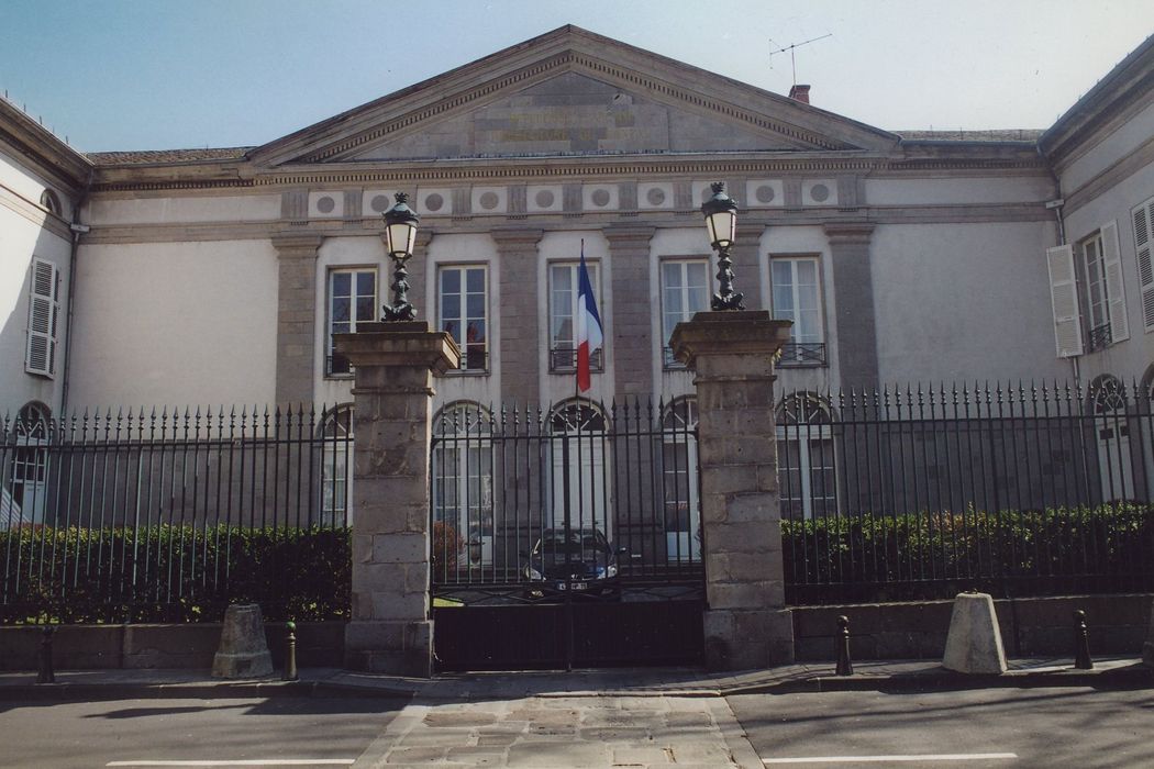 Hôtel de la Préfecture : Façade ouest, vue partielle