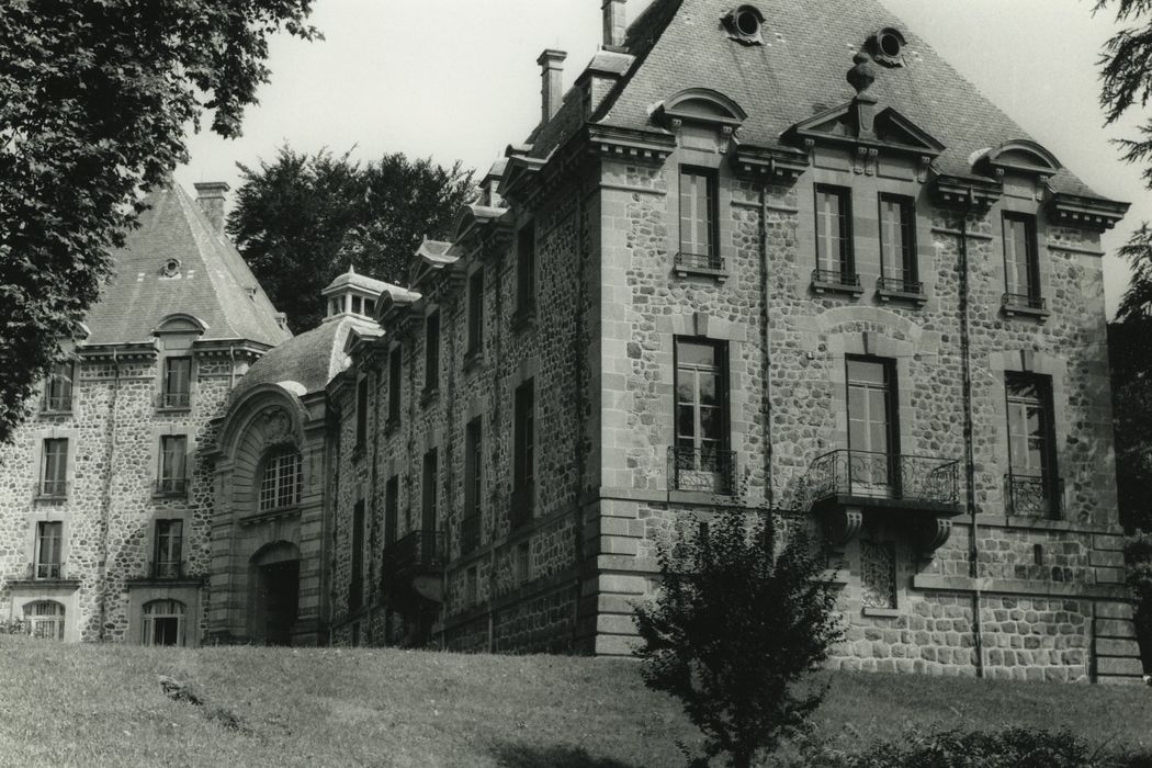 Château de Fabrègues : Ensemble sud-ouest, vue partielle