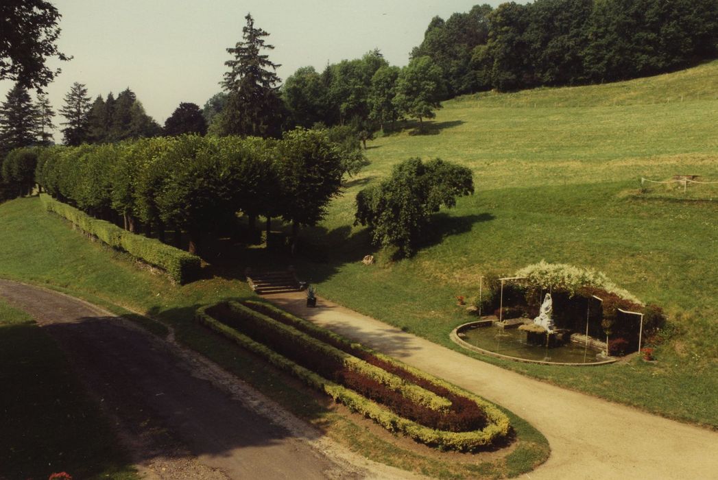 Château de Fabrègues : Parc, ensemble ouest, vue générale