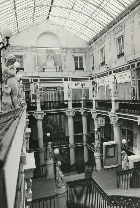 Passage Pommeraye : Vue générale de la partie centrale