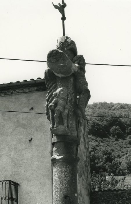 Croix des Templiers, vue partielle