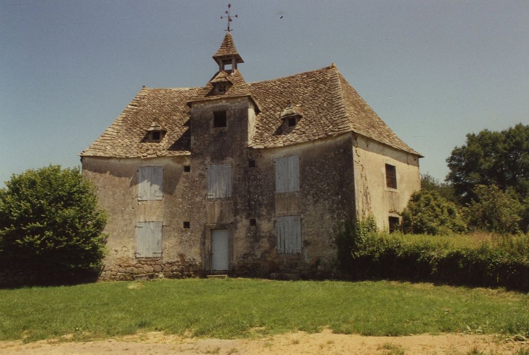 grenier, façade ouest, vue générale