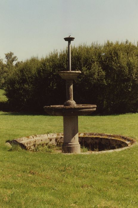 jardin sud, détail de la fontaine