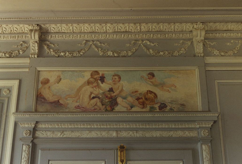 grand salon bleu, détail d'un dessus de porte