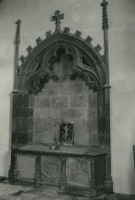 Eglise Saint-Martin : 3e chapelle nord, vue générale de l'enfeu