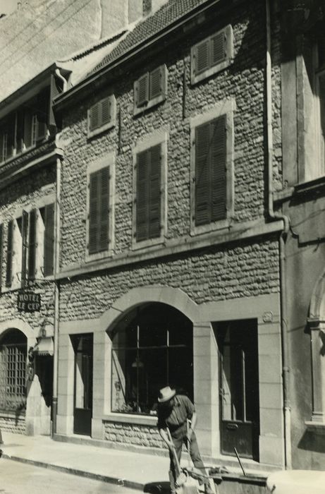 Maison : Façade sur rue, vue générale