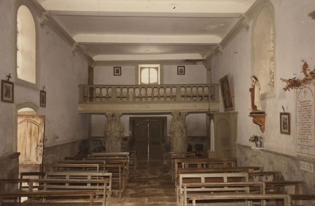 Eglise Saint-Léonard : Nef, vue générale