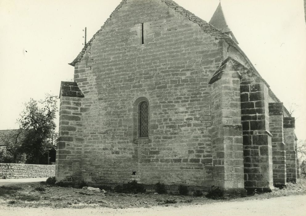 Chapelle du hameau de Layer : Chevet, vue générale