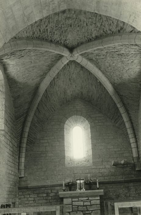 Chapelle du hameau de Layer : Choeur, vue générale