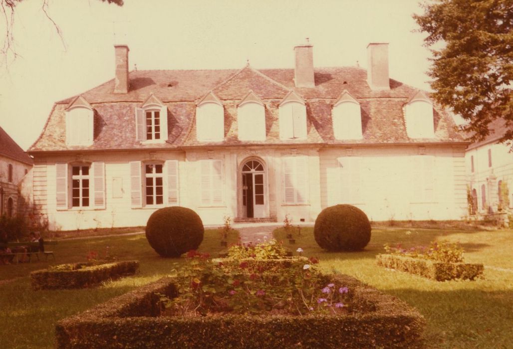 Château : Façade sud, vue générale