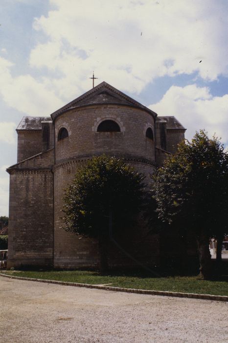 Eglise Saint-Rémy : Chevet, vue générale