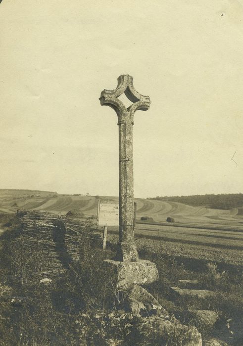 Croix en pierre