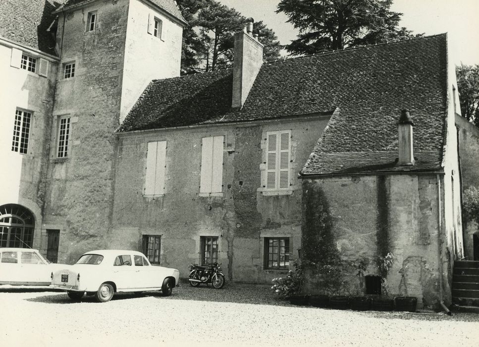 Château : Façade nord, vue générale