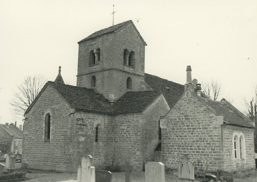 Eglise Saint-Cyr et Sainte-Julitte : Chevet, vue générale