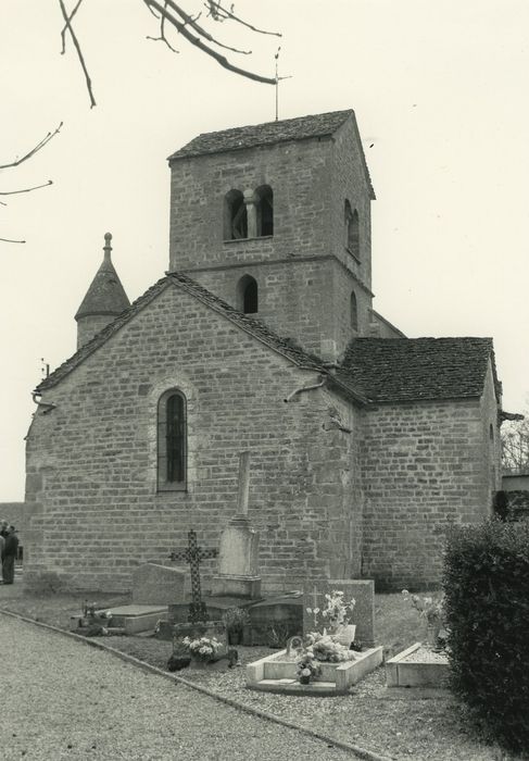 Eglise Saint-Cyr et Sainte-Julitte : Chevet, vue générale