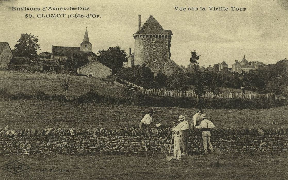 Château (ancien) : Vue générale du château dans son environnement