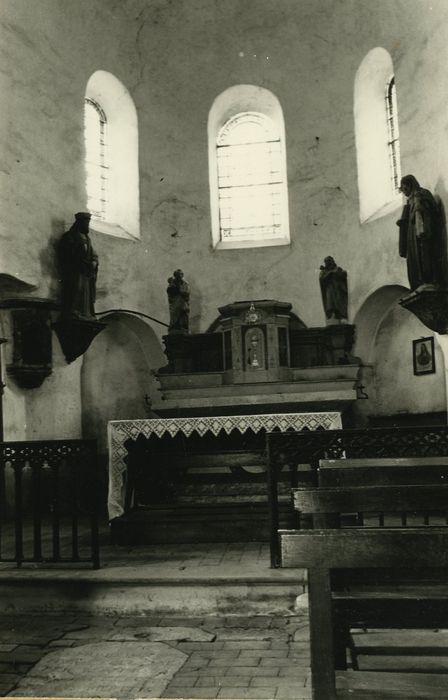 Eglise Saint-Hippolyte : Choeur, vue générale